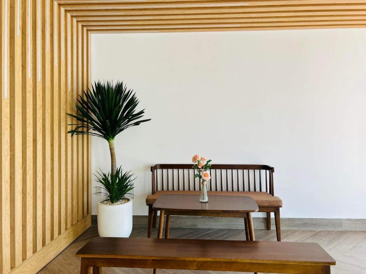 La Nha Homestay Hue Exteriör bild