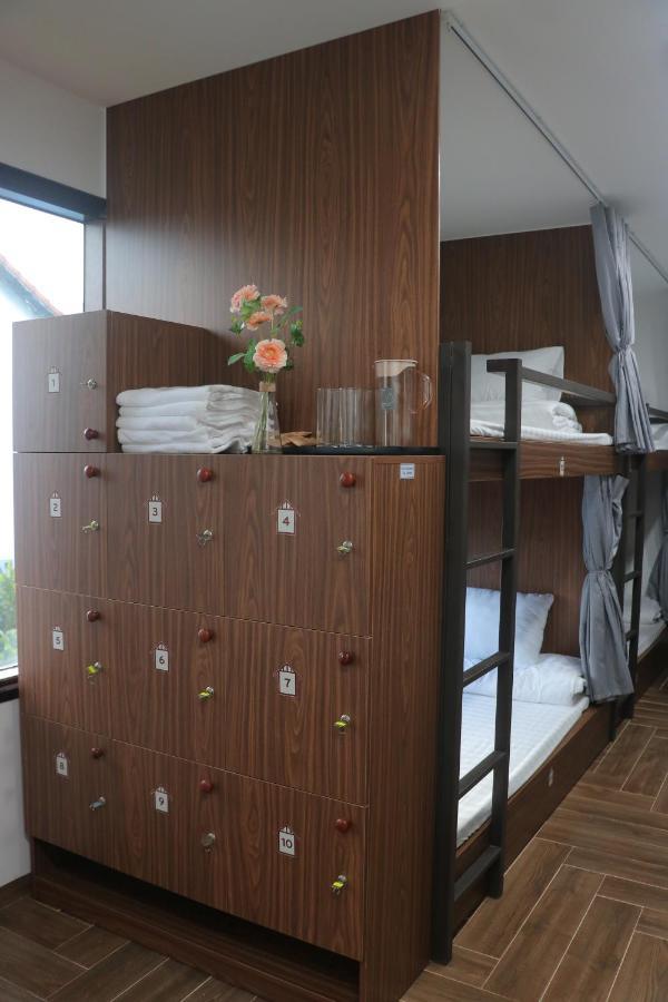 La Nha Homestay Hue Exteriör bild