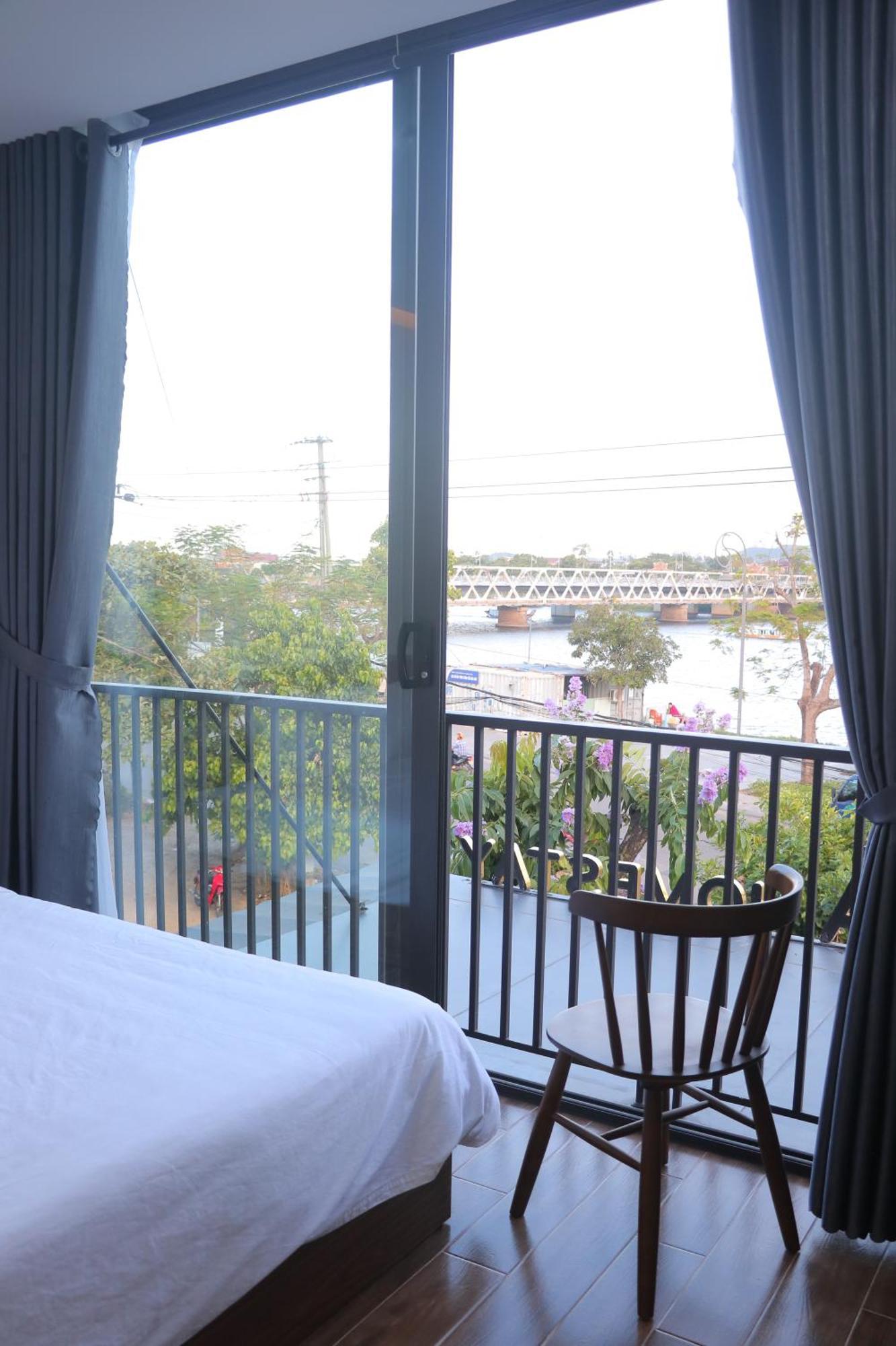 La Nha Homestay Hue Exteriör bild