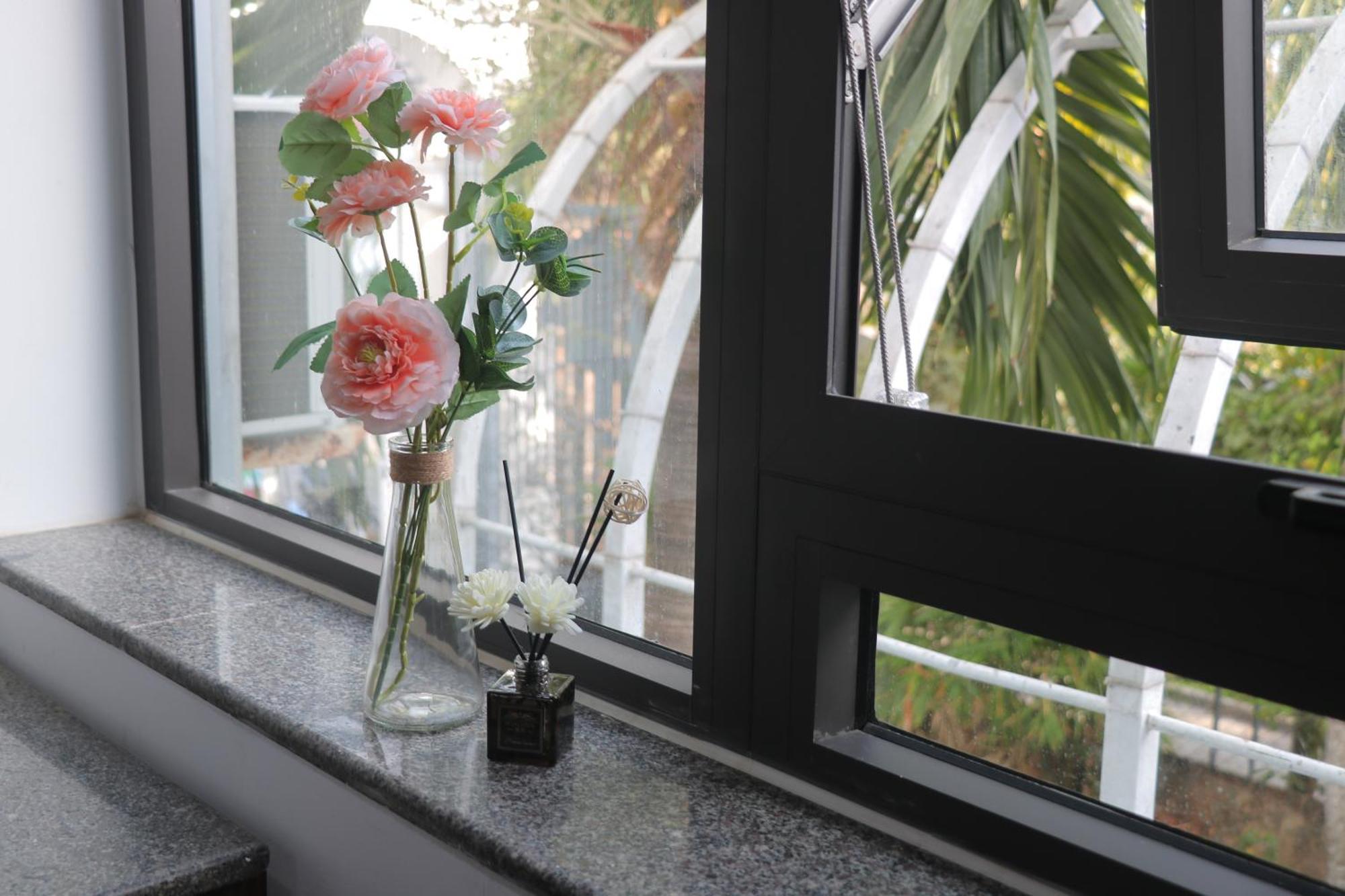 La Nha Homestay Hue Exteriör bild